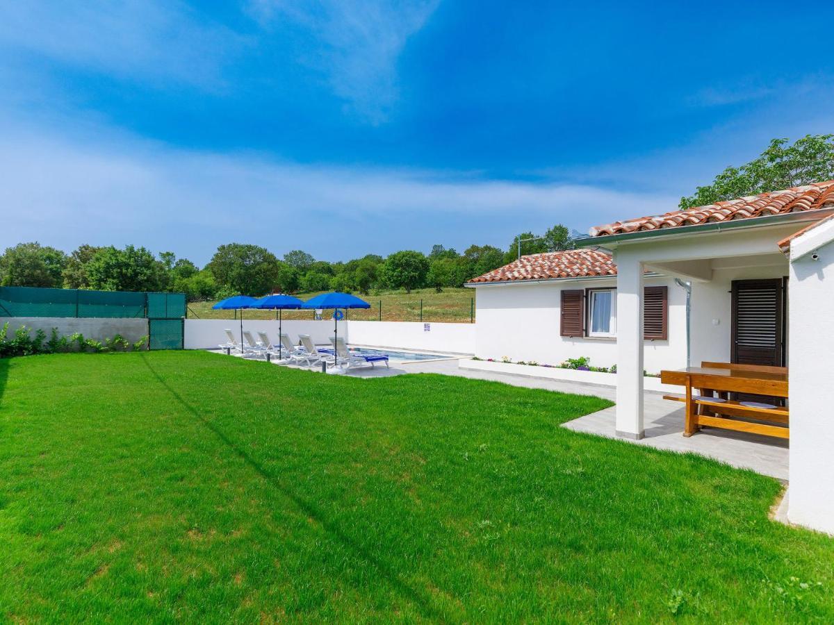 Holiday Home Casa Gverino By Interhome Plomin Bagian luar foto