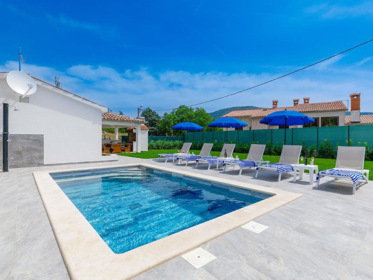 Holiday Home Casa Gverino By Interhome Plomin Bagian luar foto