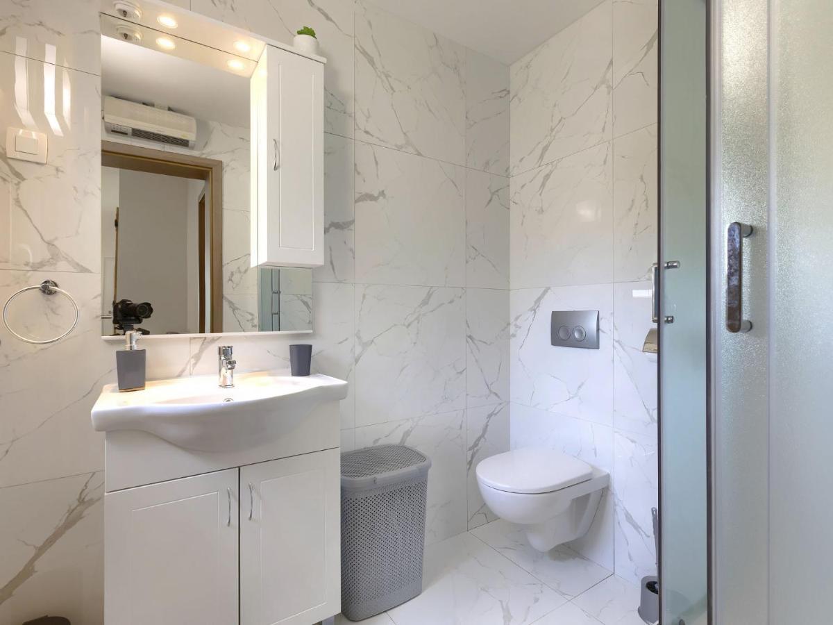 Holiday Home Casa Gverino By Interhome Plomin Bagian luar foto