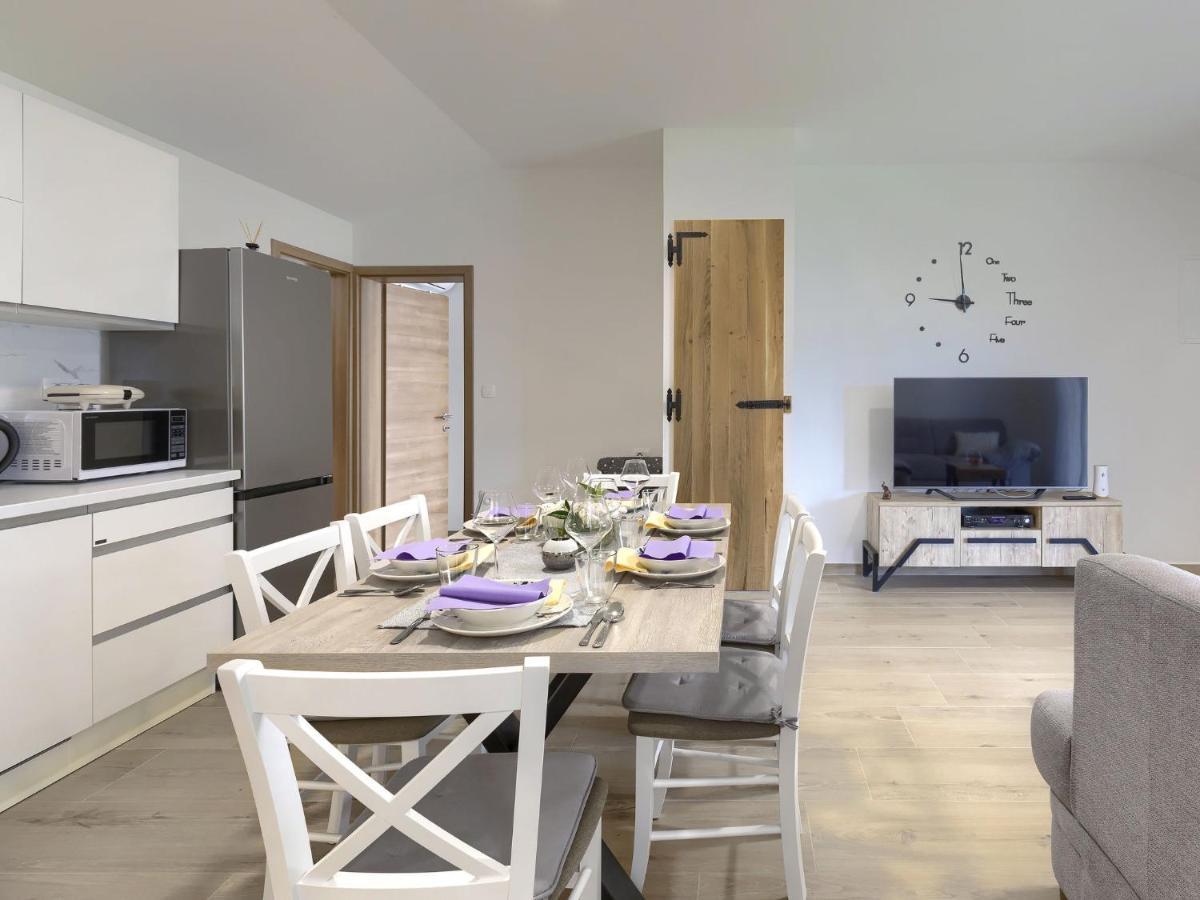 Holiday Home Casa Gverino By Interhome Plomin Bagian luar foto